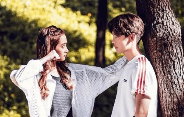 中学女生要求剪短发是否合理？